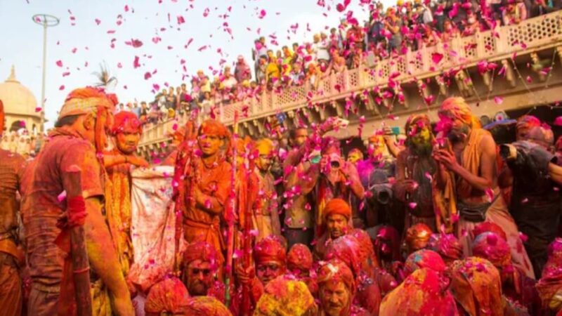 होली पर चढ़ा प्रयागराज महाकुम्भ का खुमार, रंगोत्सव के गीतों में पहली पसन्द बना प्रयागराज महाकुम्भ