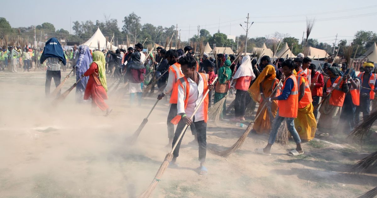 महाकुम्भ मेला क्षेत्र में 15 दिनों के लिए विशेष स्वच्छता अभियान की शुरुआत