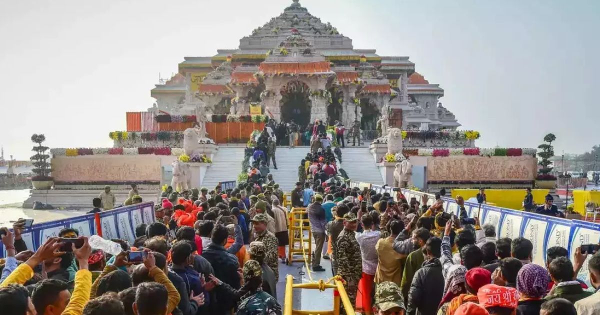चैत्र नवरात्रि के पहले दिन रामनगरी में उमड़ा श्रद्धालुओं का जन-सैलाब
