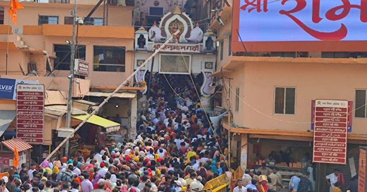 चैत्र पूर्णिमा, हनुमान जन्मोत्सव व रामलला छठी उत्सव पर बड़ी संख्या में अयोध्या पहुंचे श्रद्धालु