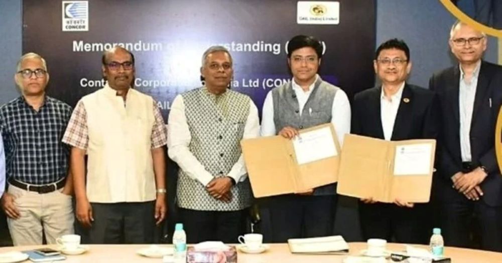 गेल और कॉनकॉर के बीच एलएनजी को वैकल्पिक ईंधन के रूप में अपनाने हेतु समझौता