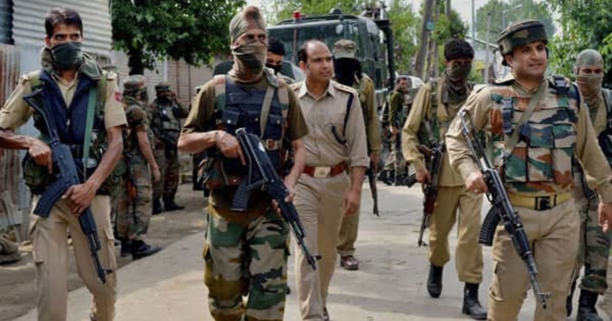 असम राइफल्स और CAPFs के अधिकारी पद से नीचे के कार्मिकों को मिलेगा Honorary Rank