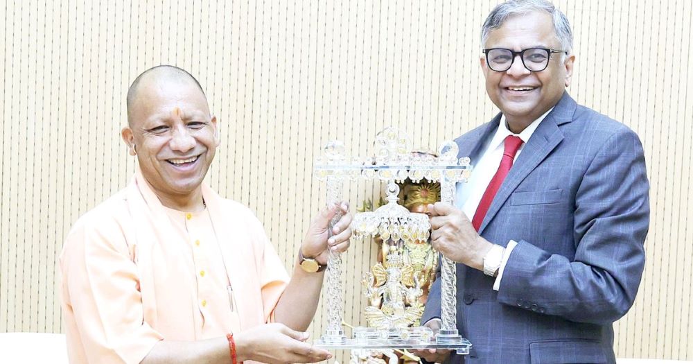 सीएम योगी से टाटा संस के चेयरमैन एन. चंद्रशेखरन की शिष्टाचार भेंट, औद्योगिक विकास पर गहन चर्चा