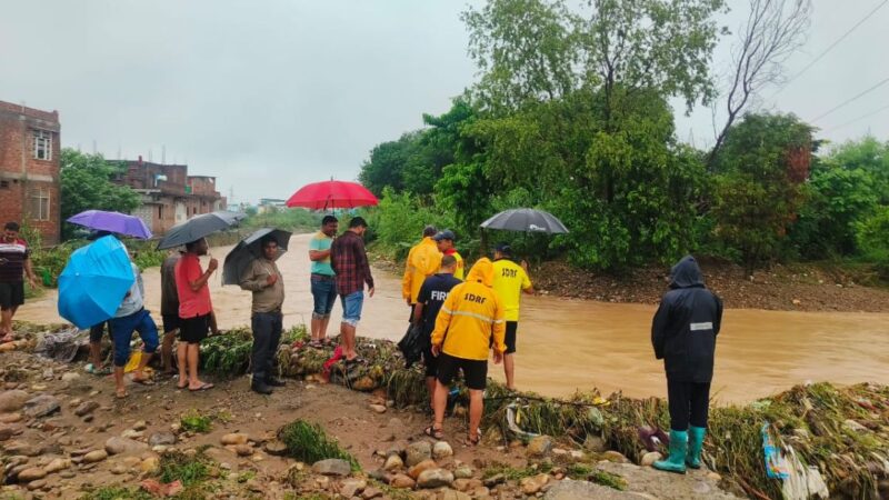 उत्तराखंड के कई इलाकों में पड़ी मॉनसून की मार, मौसम विभाग ने 9 जिलों में किया रेड अलर्ट
