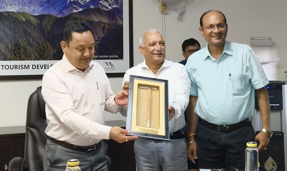 साहसिक पर्यटन एवं पर्वतारोहण के विस्तार हेतु पर्यटन सचिव की अध्यक्षता में उच्चस्तरीय बैठक सम्पन्न