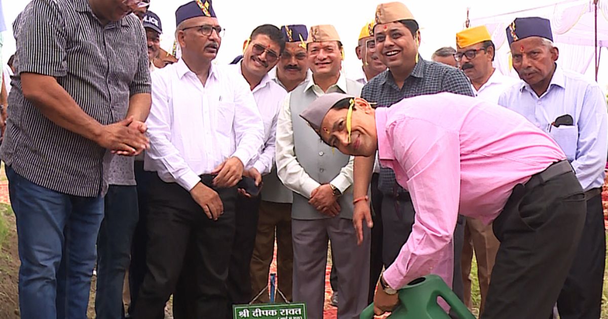 हरेला पर्व पर पंतनगर विश्वविद्यालय में 1000 पौधों का रोपण
