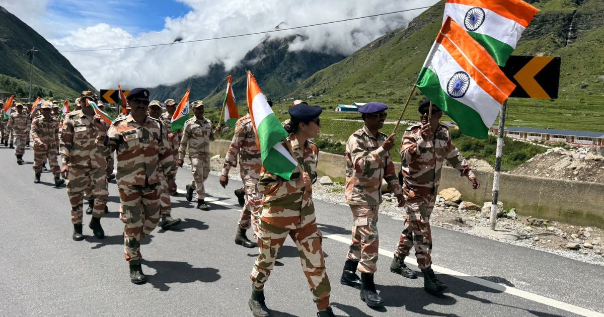 माणा से बदरीनाथ धाम तक आईटीबीपी ने निकाली तिरंगा यात्रा