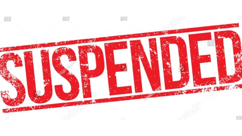 निर्वाचन आयोग की सख़्ती, पुलिस अधिकारियों पर भी गिरी गाज