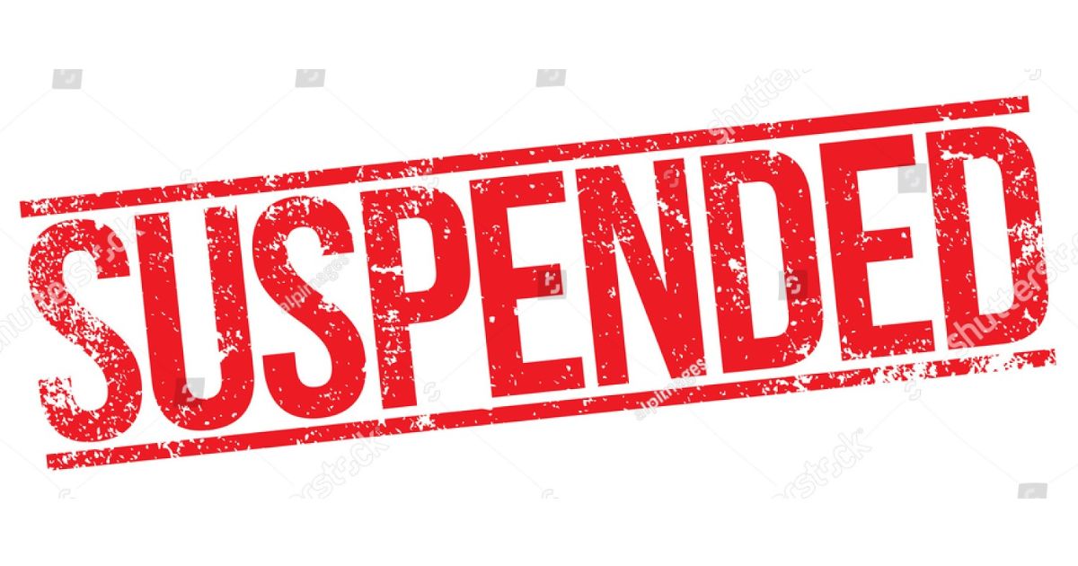 निर्वाचन आयोग की सख़्ती, पुलिस अधिकारियों पर भी गिरी गाज