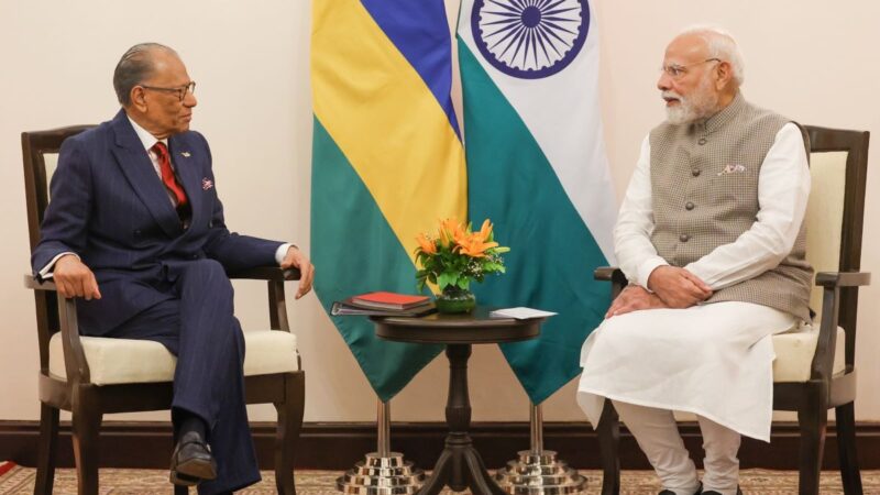 पीएम मोदी और मॉरीशस के पीएम ने काशी में की द्विपक्षीय वार्ता