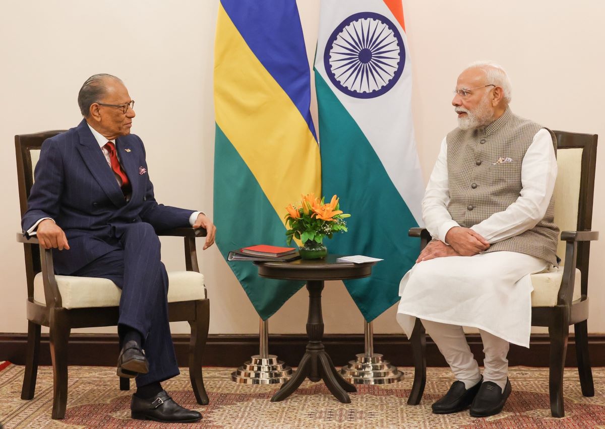 पीएम मोदी और मॉरीशस के पीएम ने काशी में की द्विपक्षीय वार्ता