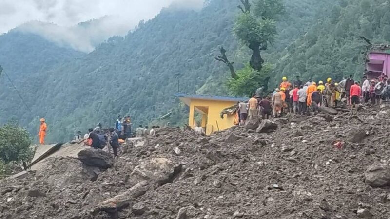 चमोली ज़िले के नंदानगर में बादल फटने से भारी तबाही, 8 लोगों के मौत की खबर औेर 5 लापता