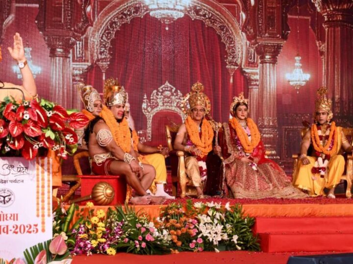 अयोध्या में फिर बना नया कीर्तिमान, 26,17,215 दीपों से जगमगाई प्रभु की नगरी