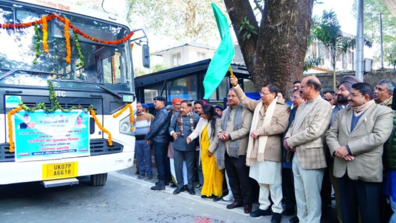 उत्तराखंड परिवहन निगम के बेड़े में शामिल की गई 100 नई बसें