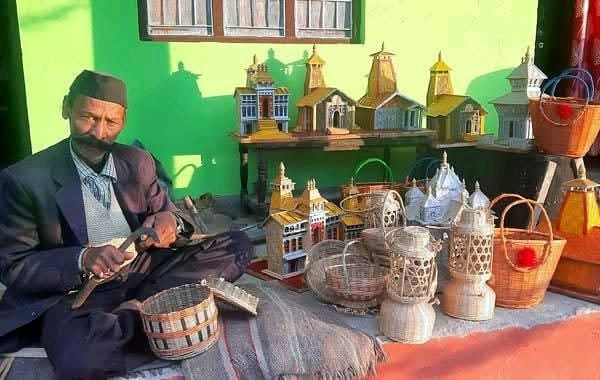 उत्तराखंड की सांस्कृतिक धरोहर को सहेजते दरमानी लाल