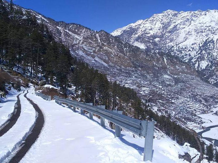 गंगोत्री में बर्फबारी: हिमालय की शीतलता और मां गंगा का श्रृंगार