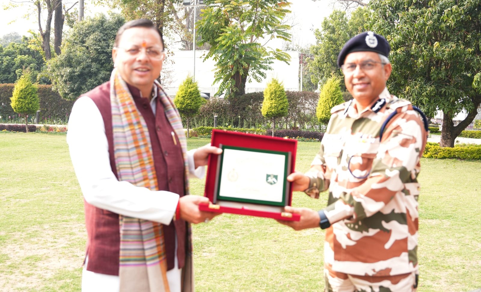 सीएम धामी से मिले डीजी आईटीबीपी