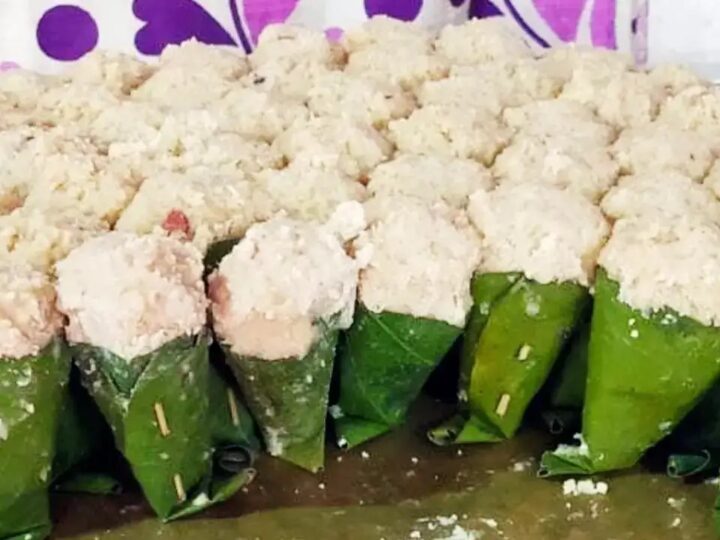 मालू के पत्तों में सहेजी गई पहाड़ी विरासत सिंगोड़ी