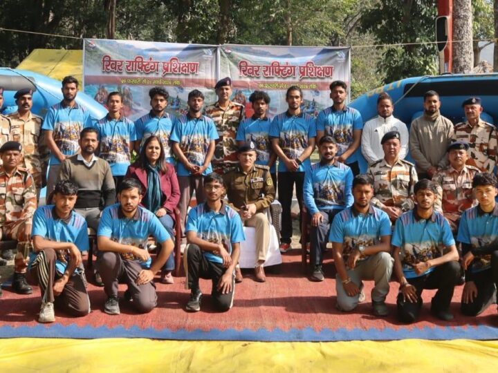 रोमांच को करियर में बदलने का मौका: आईटीबीपी के साथ रिवर राफ्टिंग प्रशिक्षण