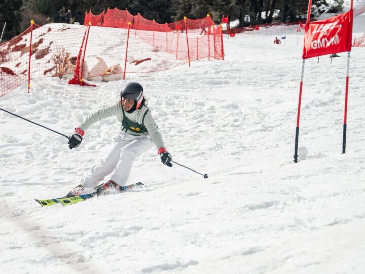 औली में चार दिवसीय विंटर कार्निवल शुरू, स्कीइंग स्पर्धाओं का शुभारंभ