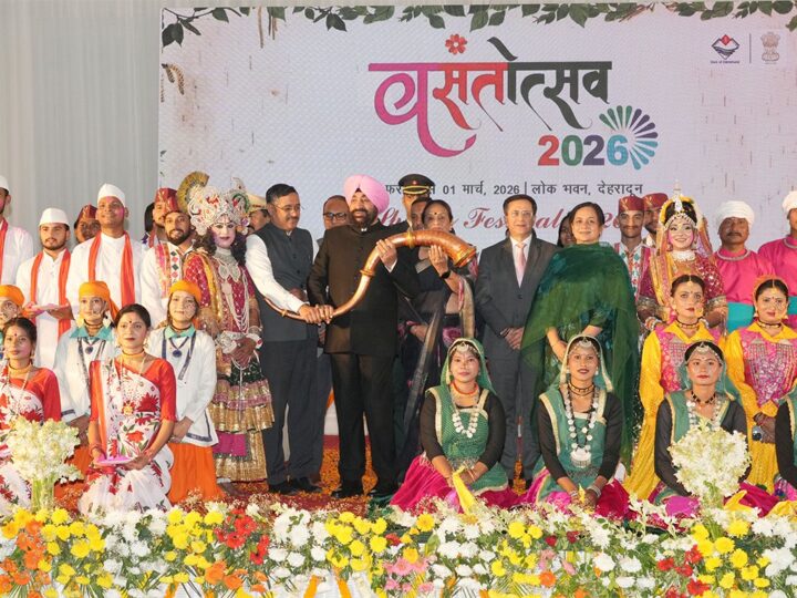 राज्यपाल ने प्रगतिशील किसान कपिल शर्मा को किया सम्मानित