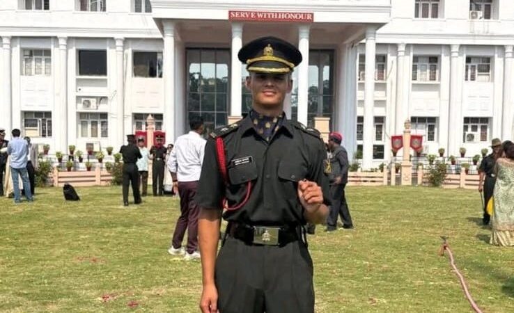 पौड़ी गढ़वाल के बूंगा गांव के आदित्य कण्डारी बने सेना में लेफ्टिनेंट