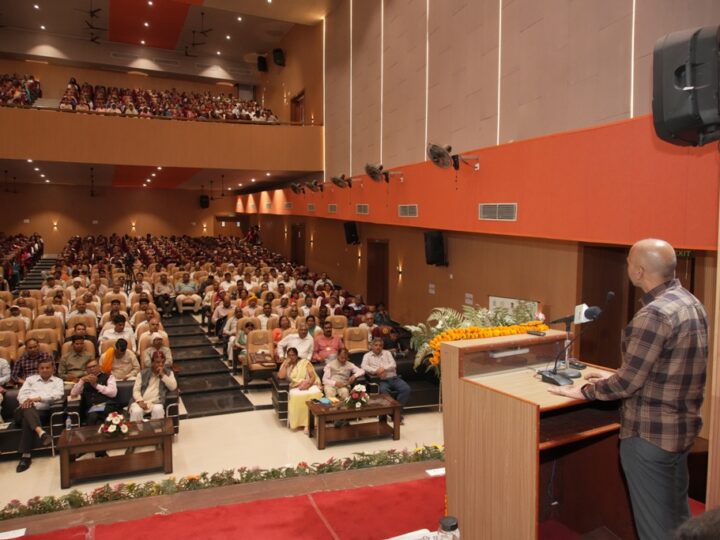 पंतनगर में प्राकृतिक खेती पर मंथन, 800 किसानों की सहभागिता