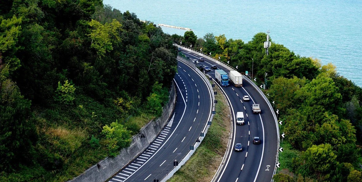 दिल्ली-देहरादून एक्सप्रेसवे पर दौड़ेगी रफ्तार, सख्त नियम लागू