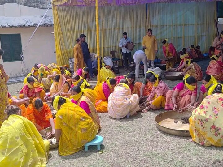 बदरीनाथ यात्रा की तैयारी तेज, अभिषेक हेतु तिलों का तेल तैयार