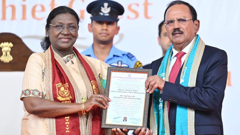 अजीत डोभाल को RRU का मानद डॉक्टरेट, राष्ट्रपति मुर्मु ने किया सम्मानित