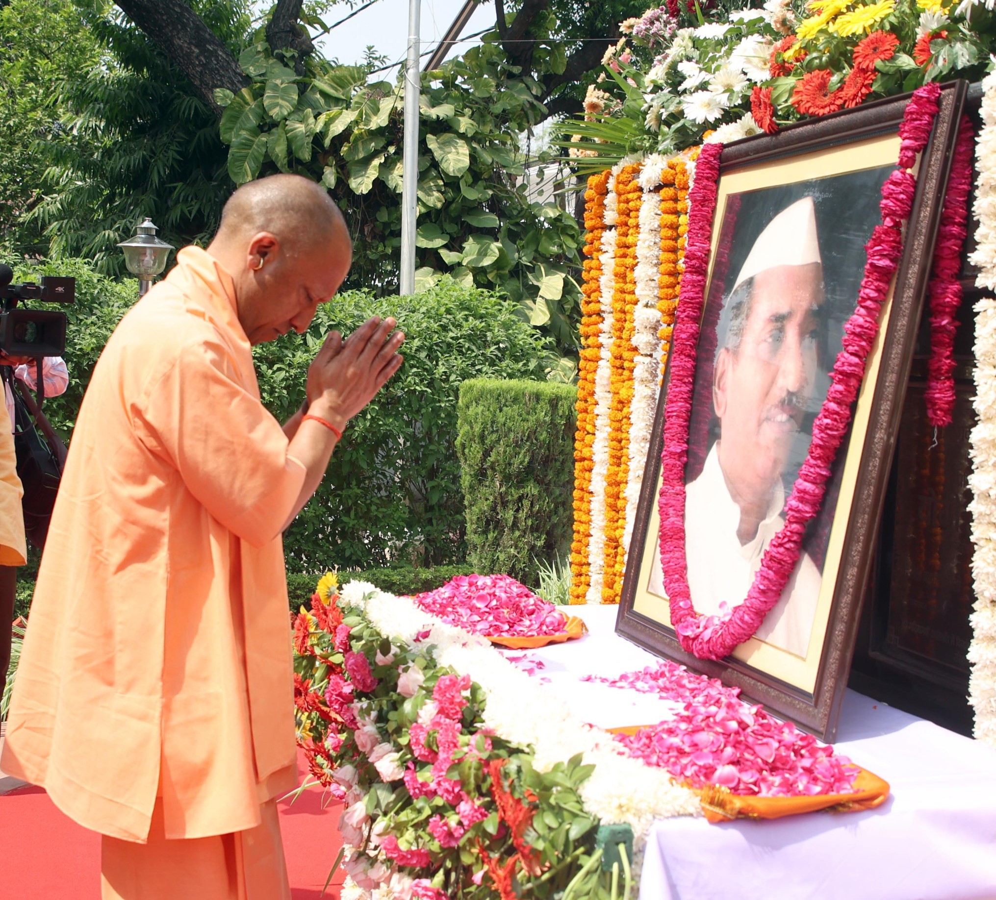 राजनीति के महत्वपूर्ण स्तंभ थे हेमवती नंदन बहुगुणा : सीएम योगी