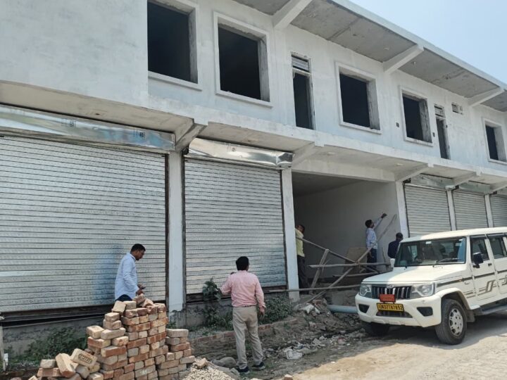 अवैध निर्माणों पर एमडीडीए का शिकंजा, ऋषिकेश में तीन निर्माणाधीन भवन सील
