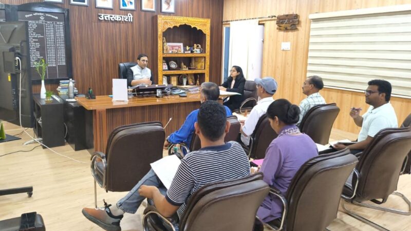 खुले में कूड़ा जलाने पर 25 हजार रुपये तक का जुर्माना, लापरवाही पर अधिकारियों की भी तय होगी जवाबदेही