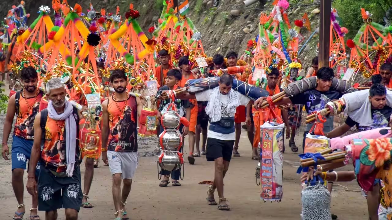 श्रद्धा, सुरक्षा और सुगमता से संचालित हो रही है कांवड़ यात्रा