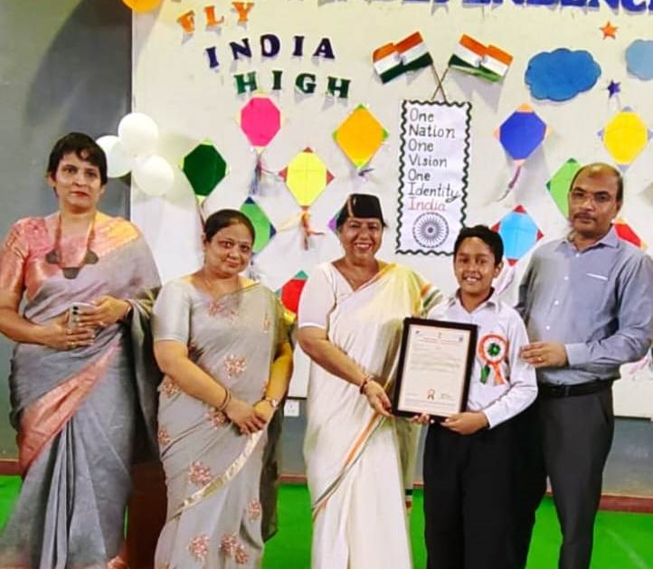 पंतनगर के कक्षा 6 के छात्र व्योम केसरवानी के अनूठे आविष्कार को मिला डिजाइन पेटेंट