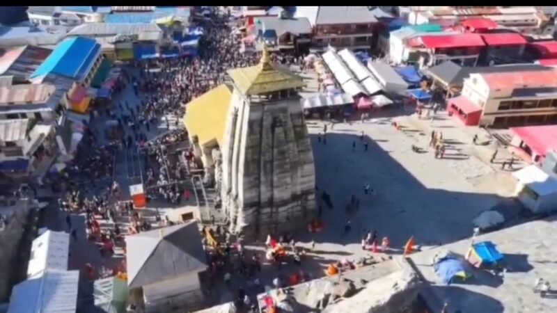 कैरी मी बैक पॉलिसी से 12 टन सूखा कूड़ा धाम से लाया गया नीचे