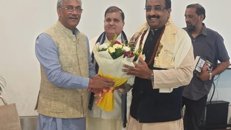 भाजपा प्रदेश प्रभारी राम माधव का देवभूमि आगमन पर सांसद त्रिवेंद्र सिंह रावत ने किया स्वागत