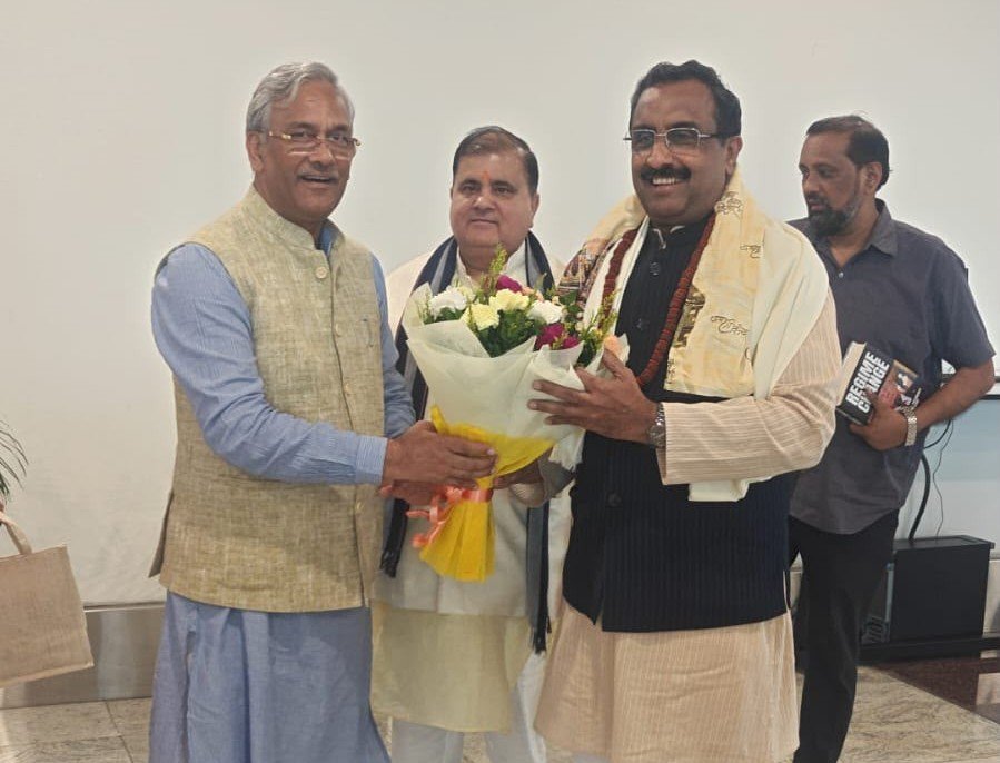 भाजपा प्रदेश प्रभारी राम माधव का देवभूमि आगमन पर सांसद त्रिवेंद्र सिंह रावत ने किया स्वागत
